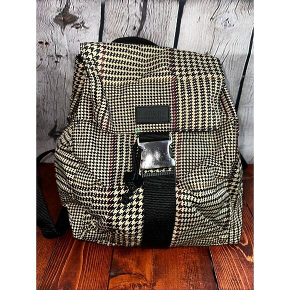 40 45l travel backpack 40L Designed in a solid Model:ICB-1000HA Kate Spade Women's Black Jace